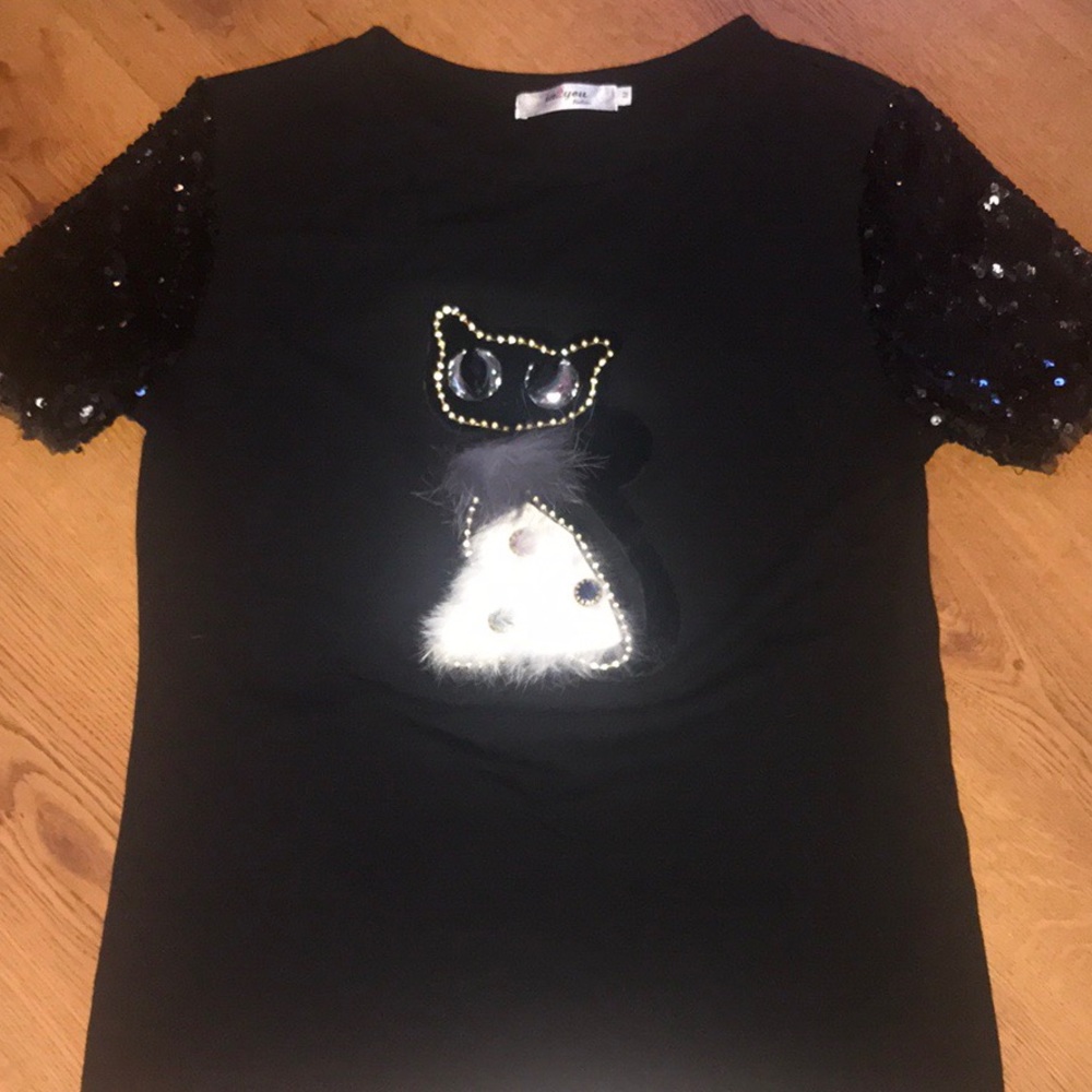 Sequin sleeve top⭐️